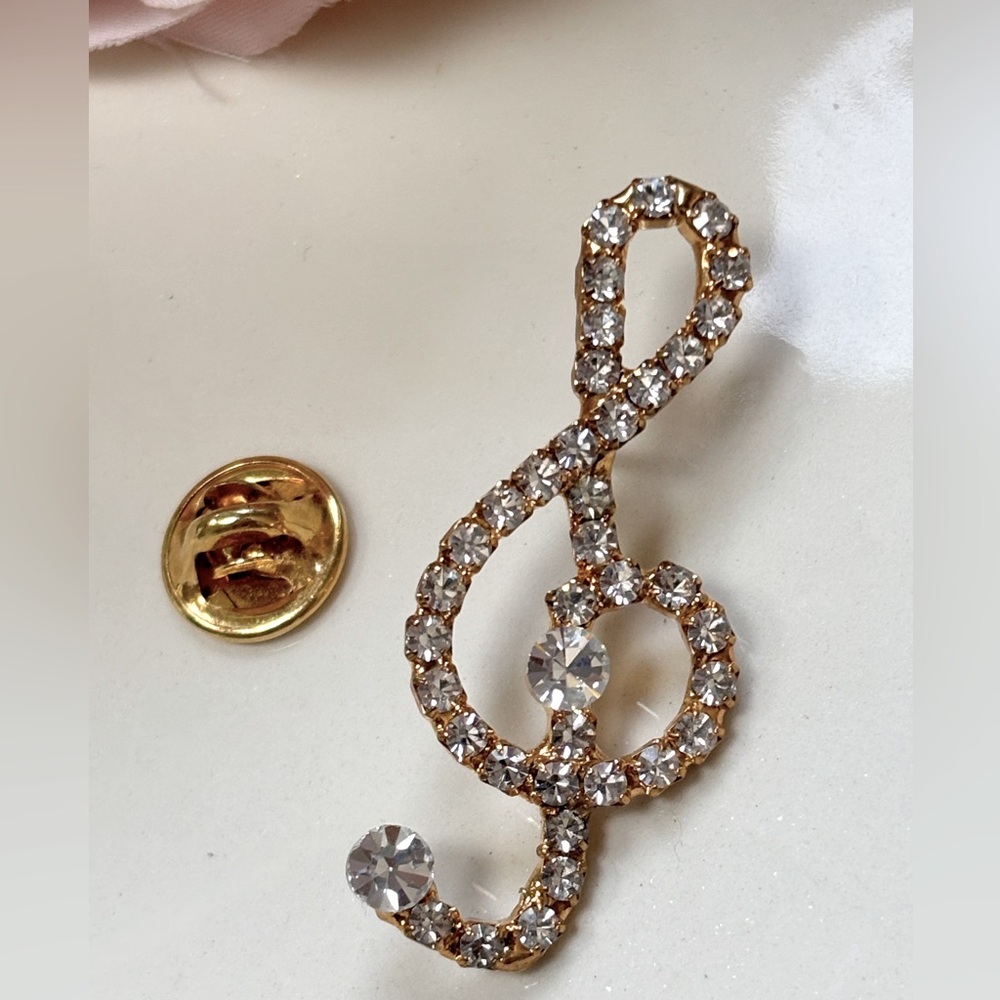 Rhinestone Treble Clef Music Gold Pin